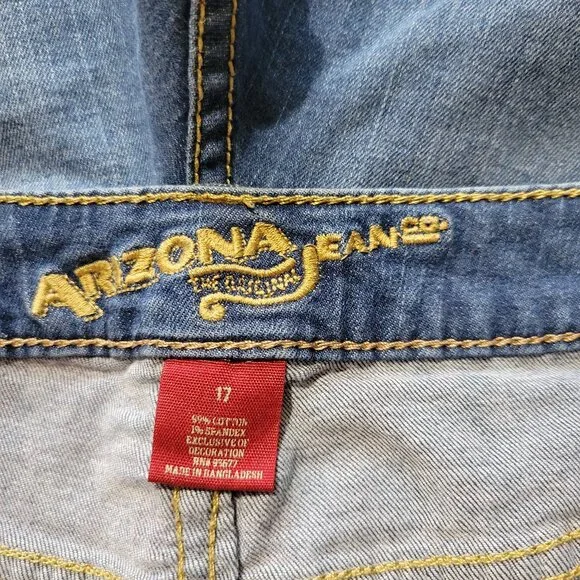 Arizona Jean Co 17 Cuffed Jean Shorts - Picture 3 of 6